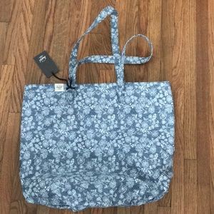 Hershel tote bag